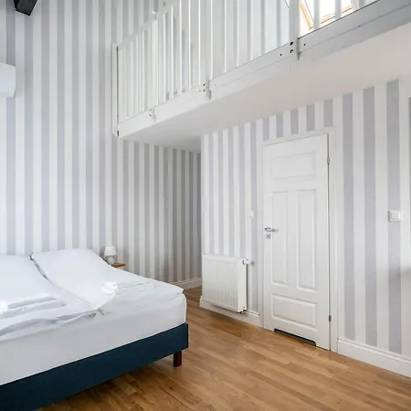 W Starym Porcie - Z Widokiem Na Zalew Wislany Balkonem I Antresola Гостевой дом 3*